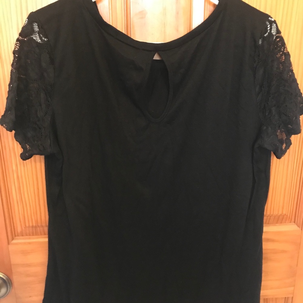 Black Top - Picture 3 of 4
